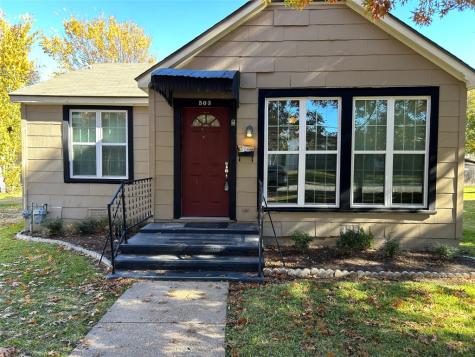 503 S Houston Street Kaufman TX 75142