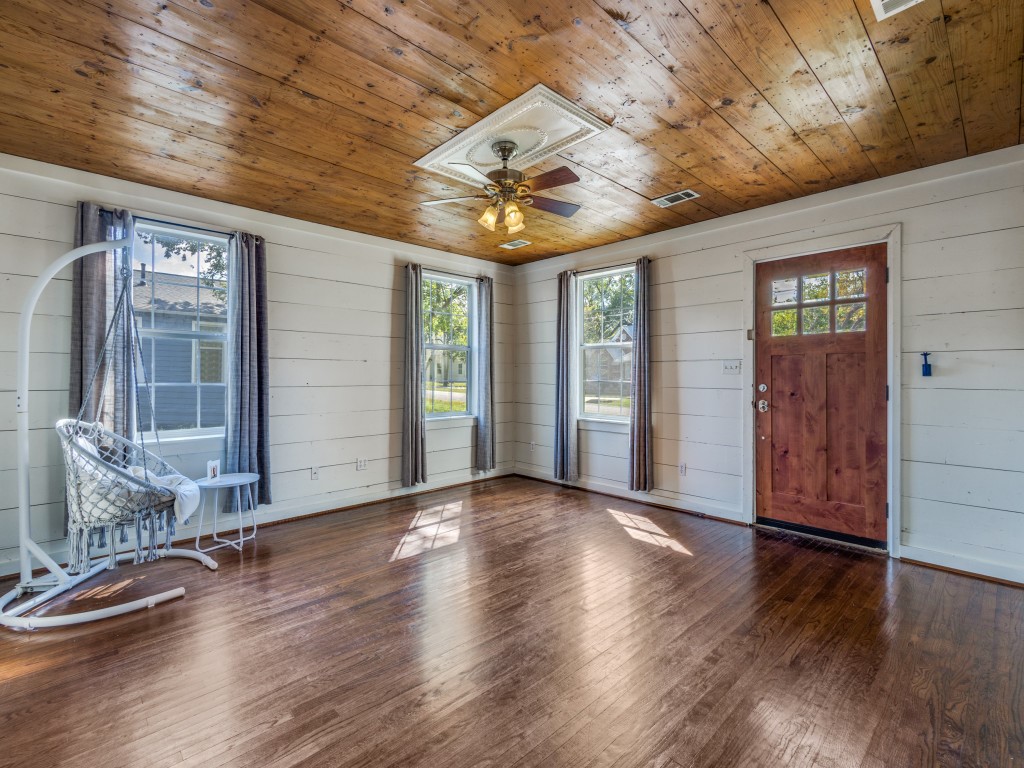 904 Florence Street Mckinney TX 75069