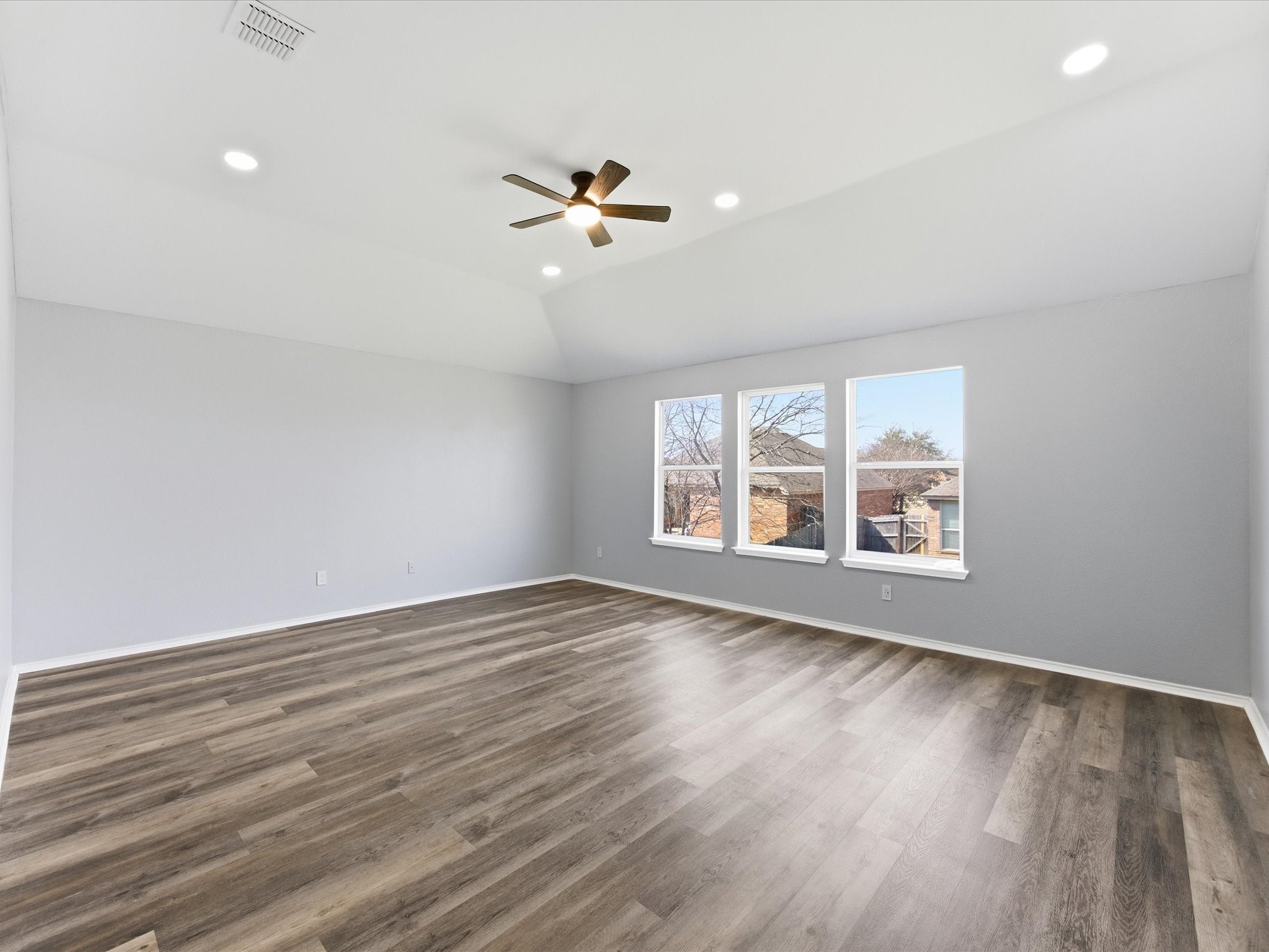 137 Heritage Drive Crowley TX 76036