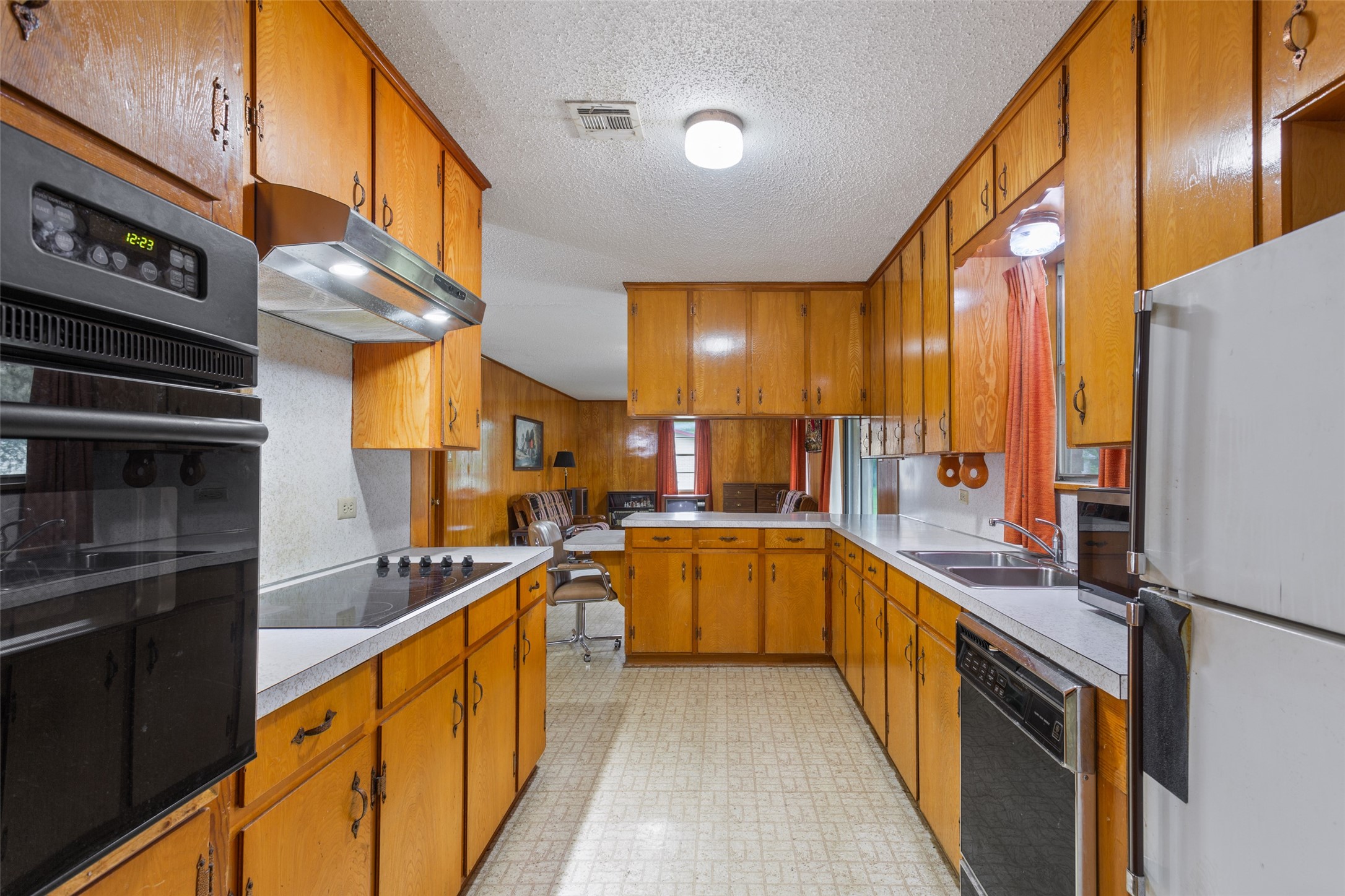 2416 Gary Lane Waco TX 76708