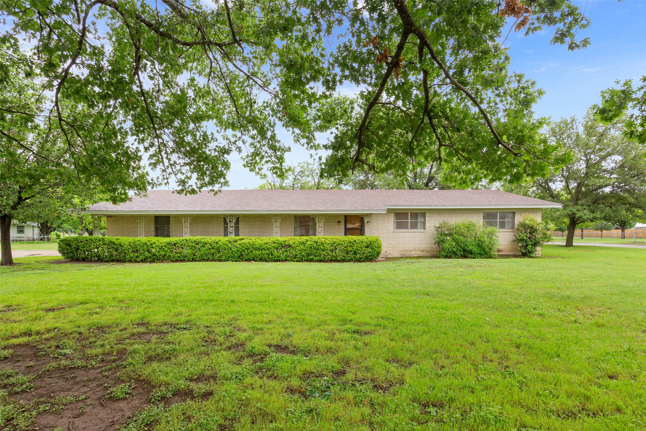 2416 Gary Lane Waco TX 76708