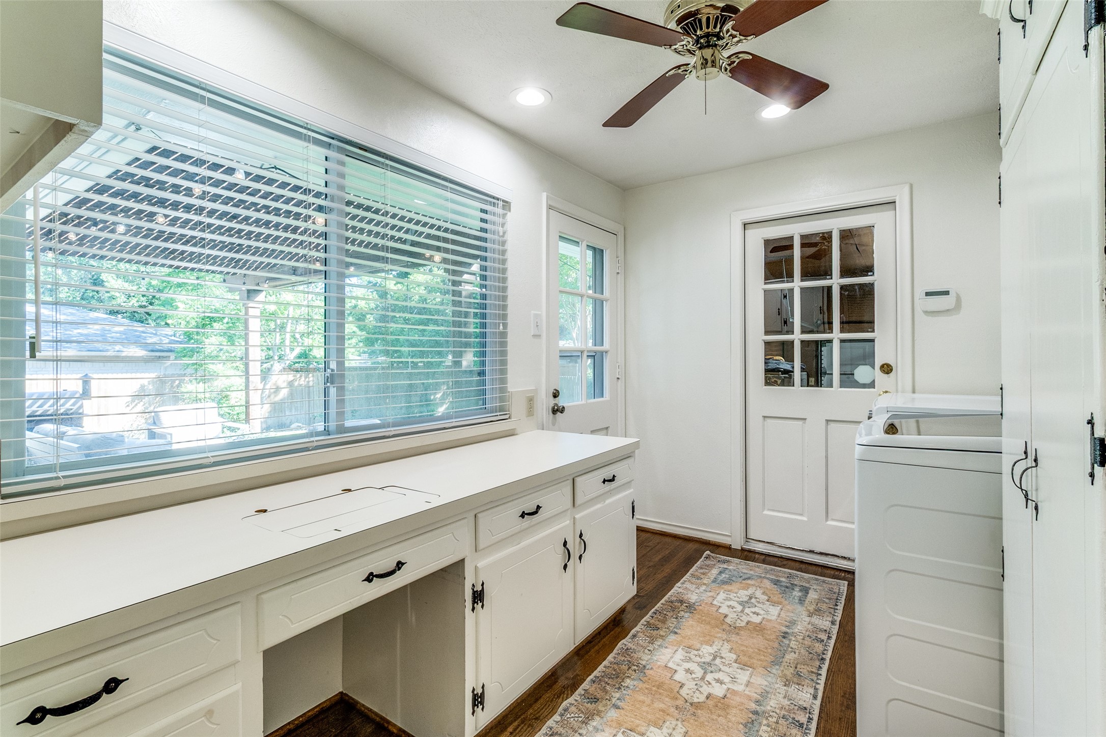 833 Overglen Drive Dallas TX 75218