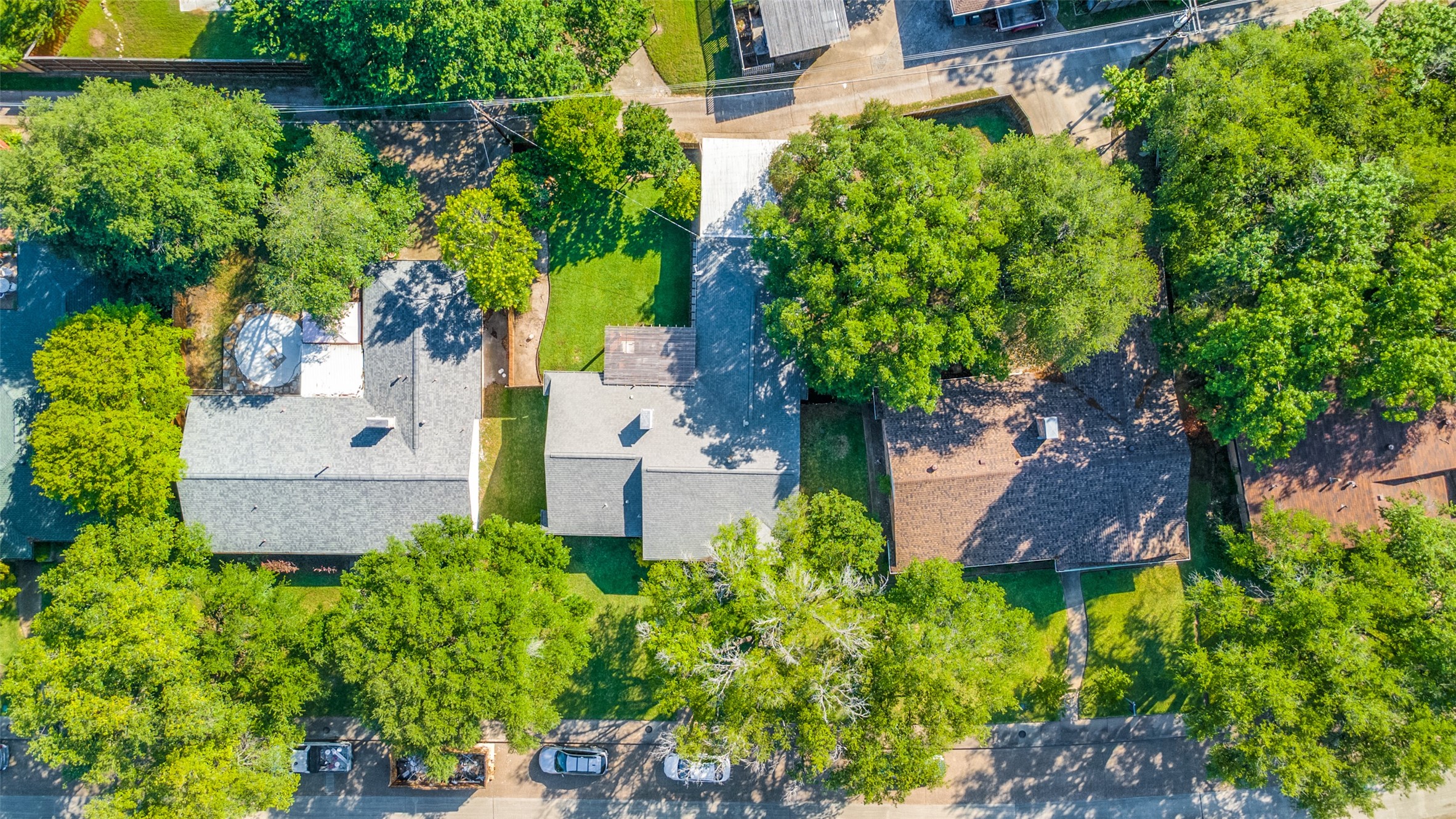 833 Overglen Drive Dallas TX 75218