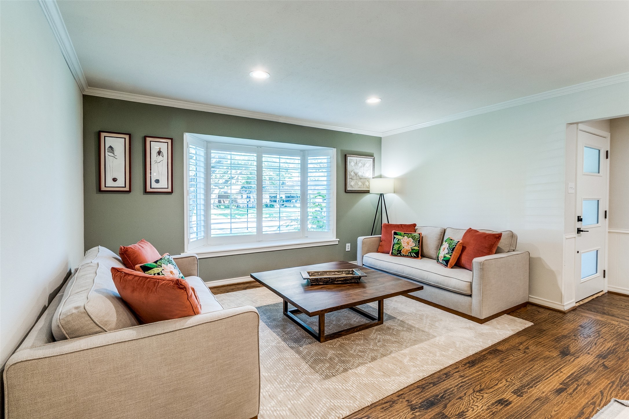 833 Overglen Drive Dallas TX 75218