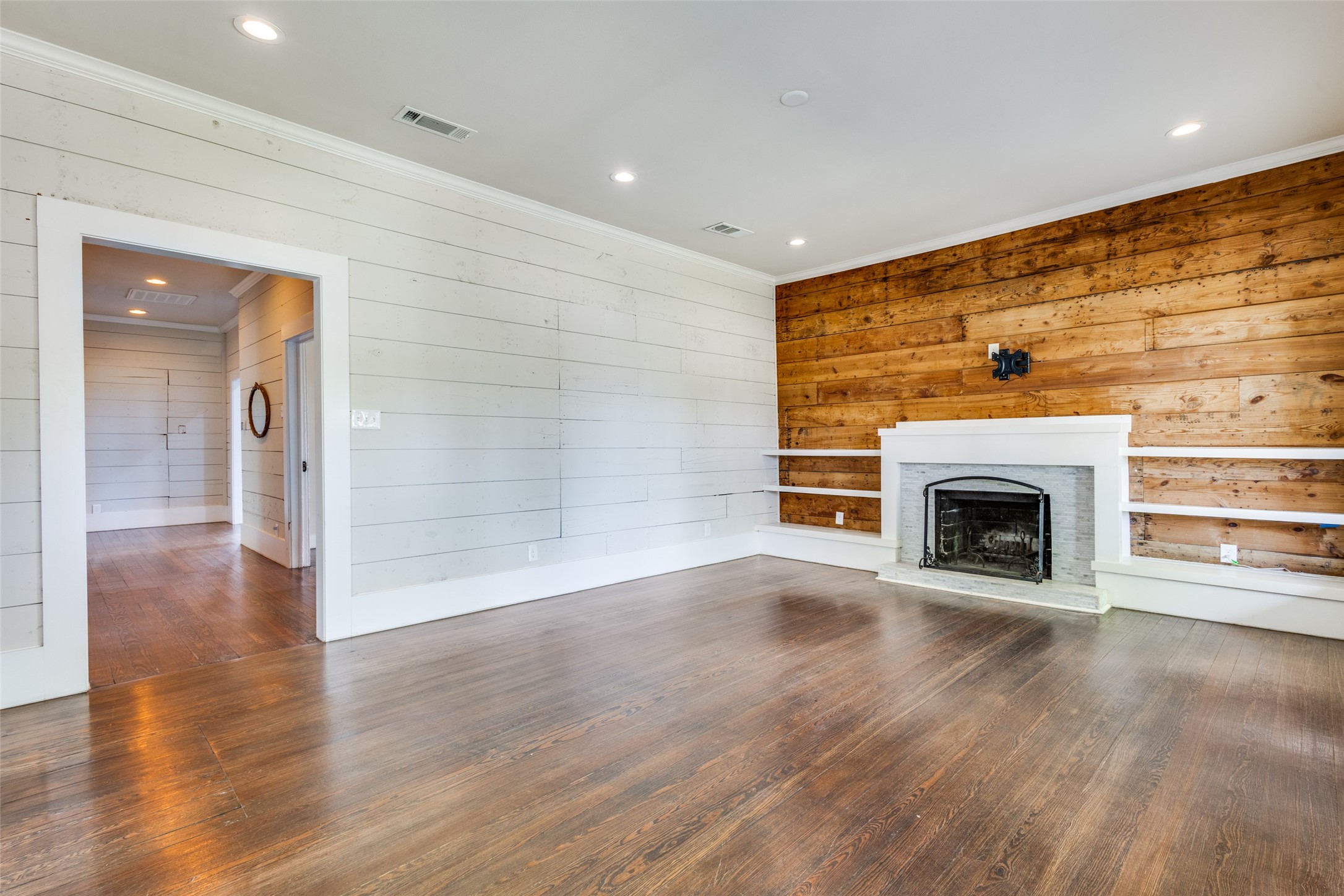718 Parker Street Mckinney TX 75069