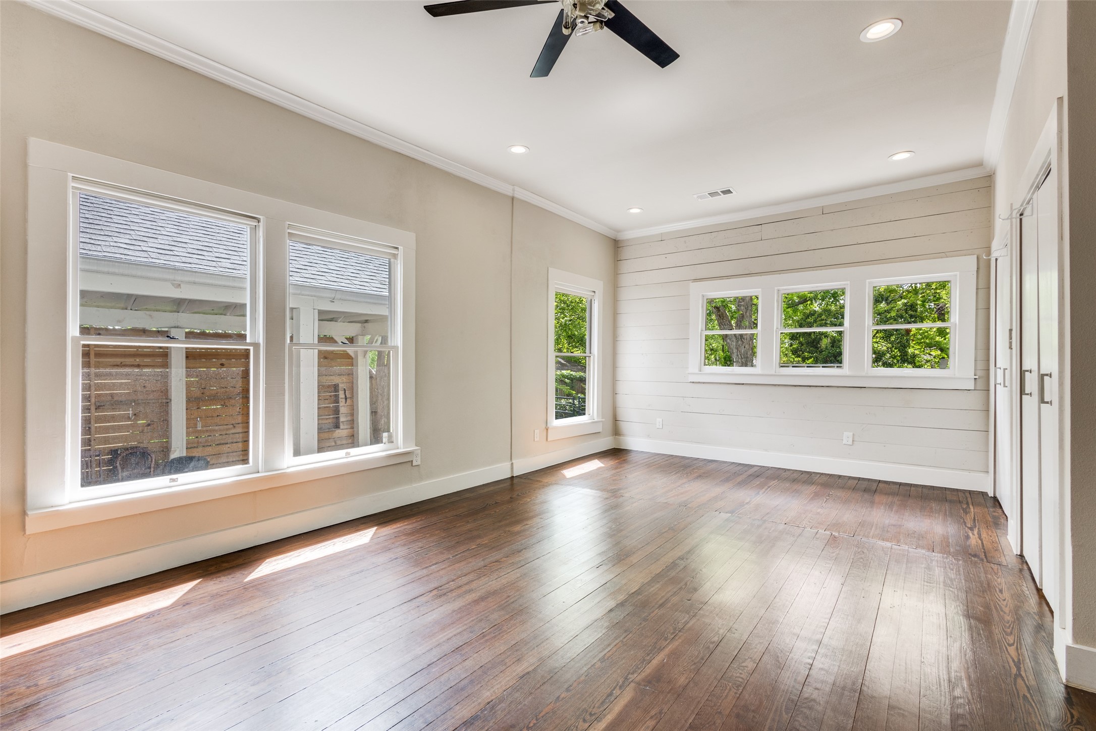 718 Parker Street Mckinney TX 75069