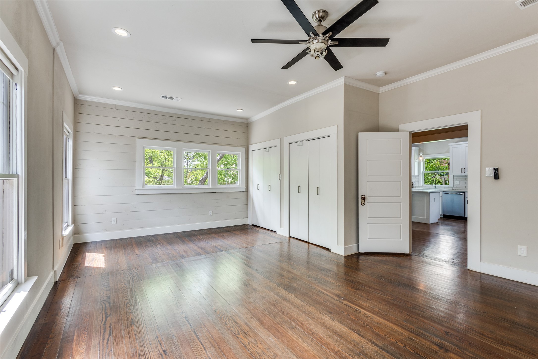 718 Parker Street Mckinney TX 75069
