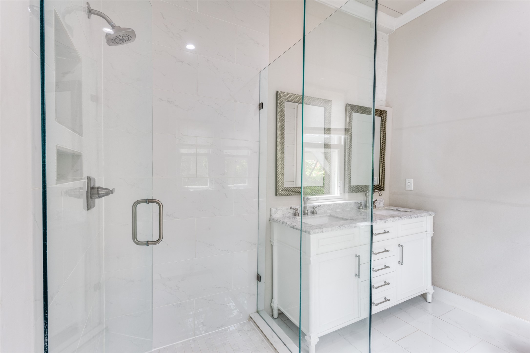 718 Parker Street Mckinney TX 75069