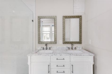 718 Parker Street Mckinney TX 75069