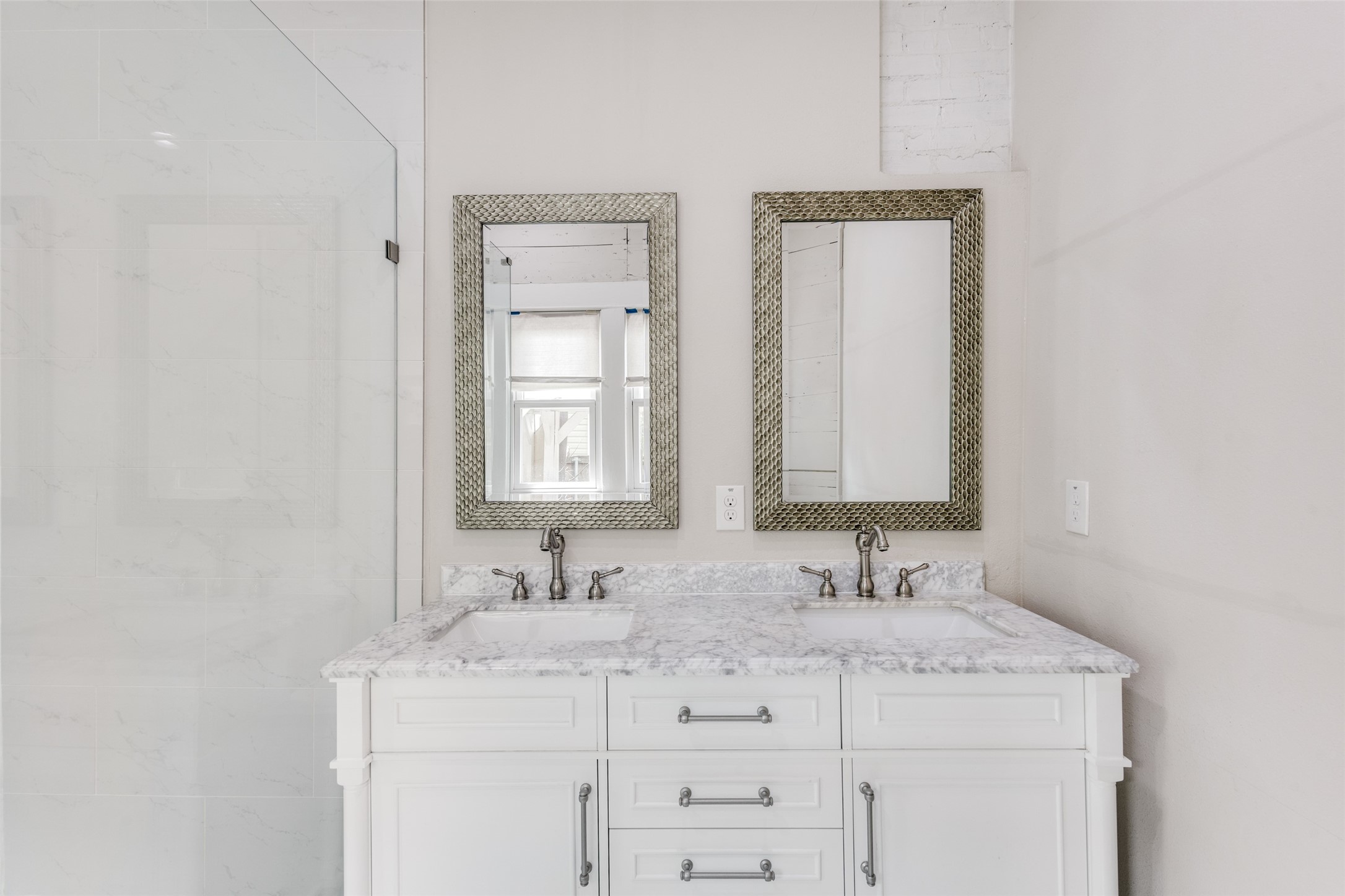 718 Parker Street Mckinney TX 75069