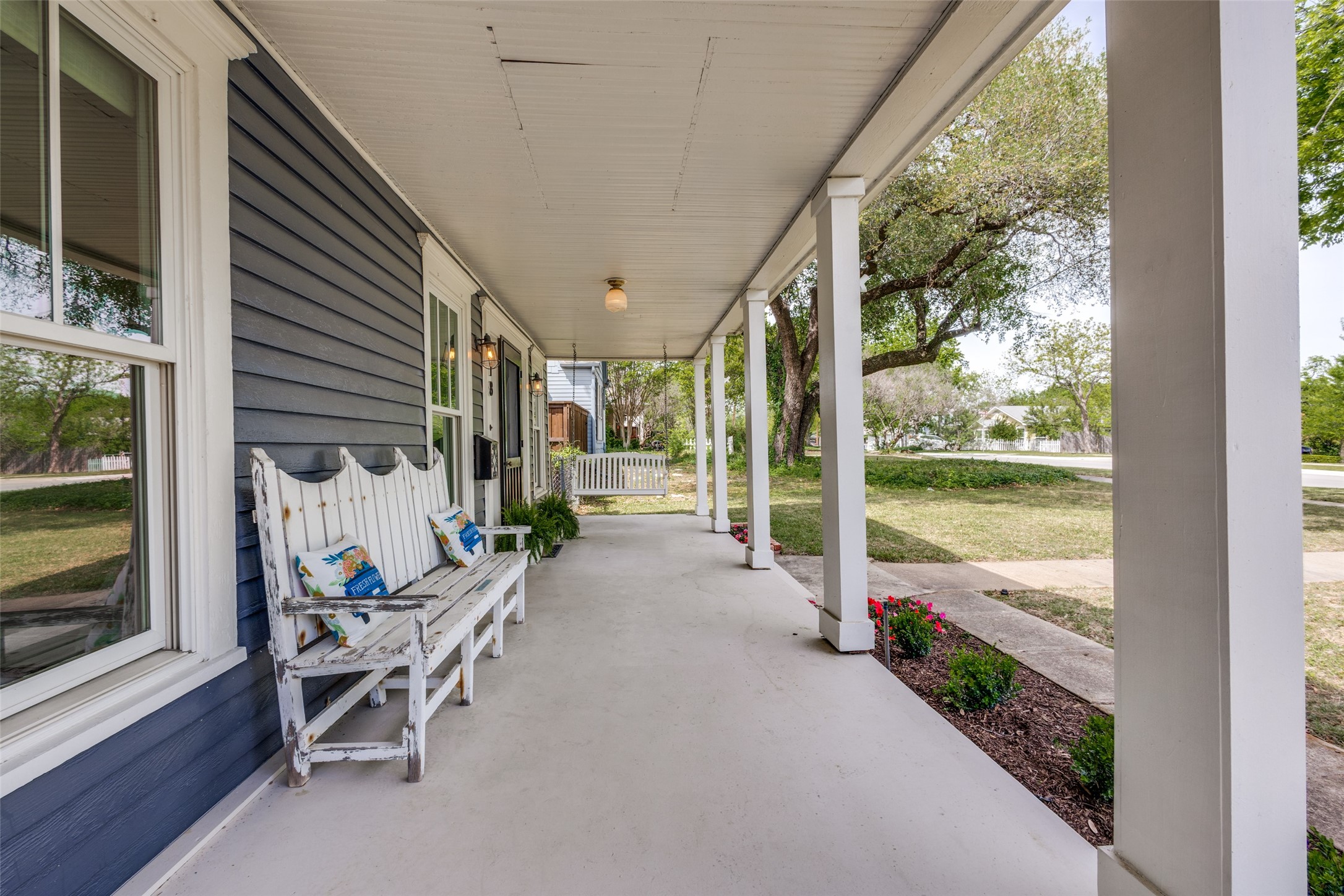 718 Parker Street Mckinney TX 75069