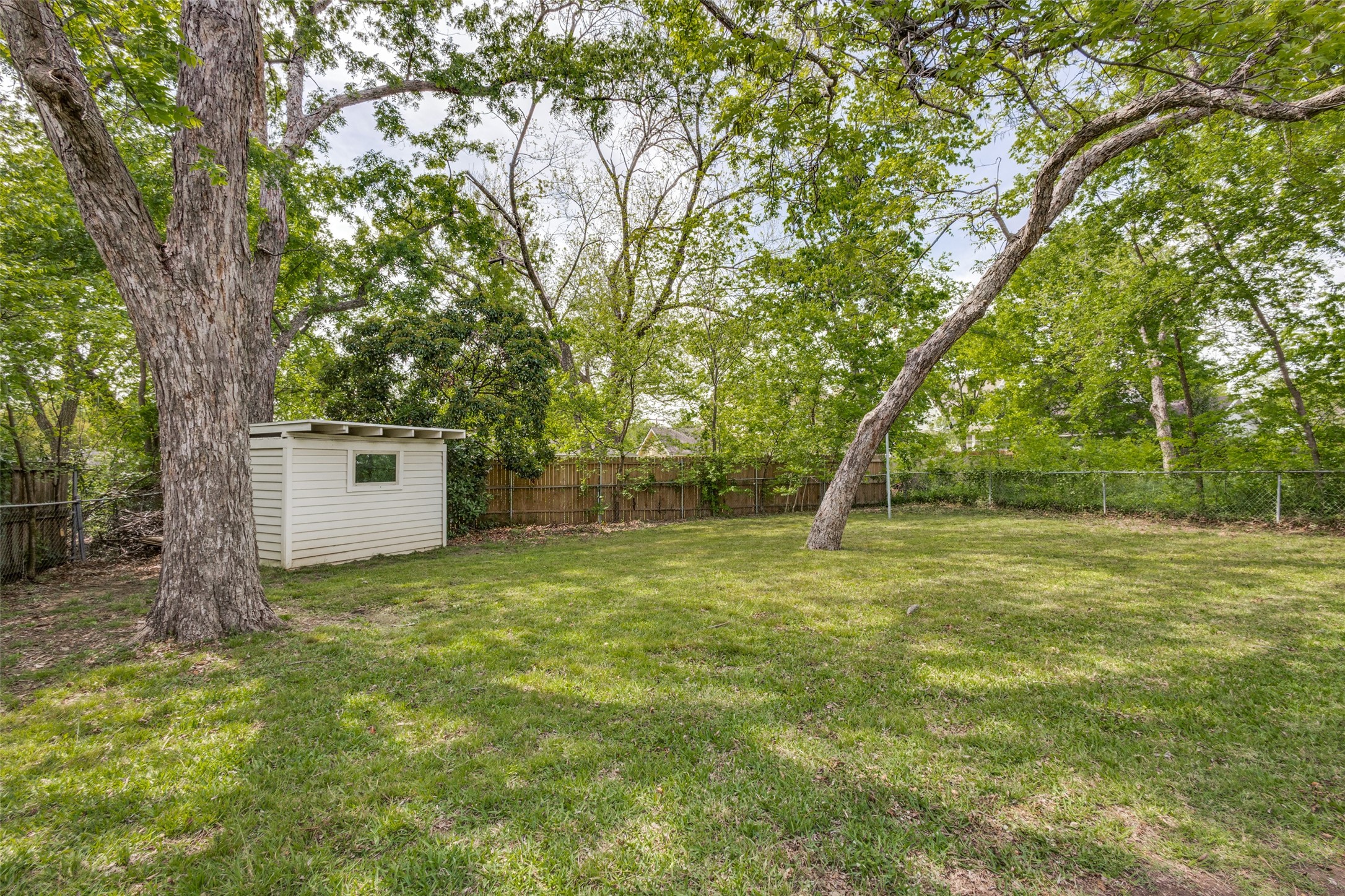 718 Parker Street Mckinney TX 75069