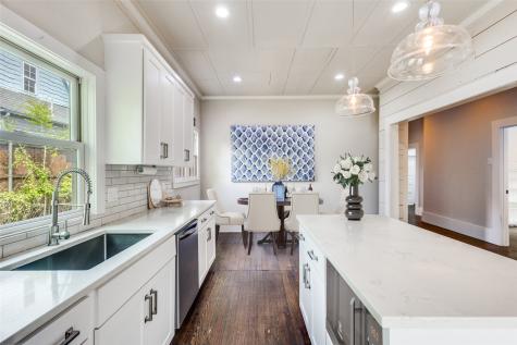 718 Parker Street Mckinney TX 75069