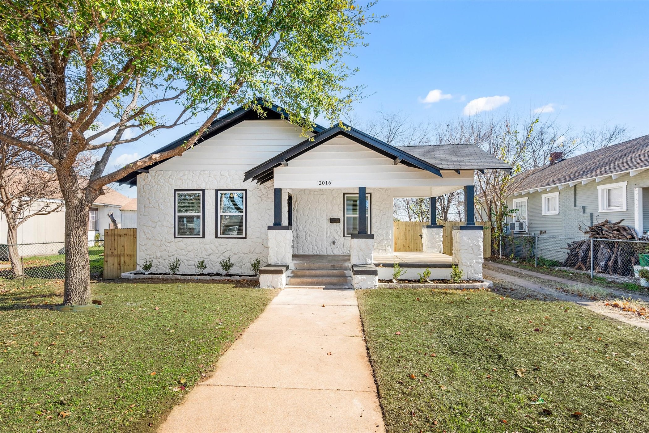 2016 Market Avenue Fort Worth TX 76164
