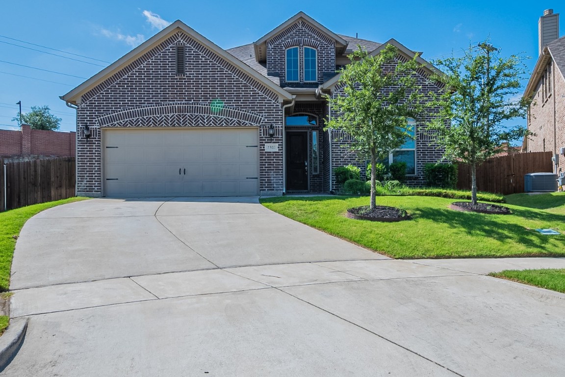 2302 Hillview Drive Garland TX 75043