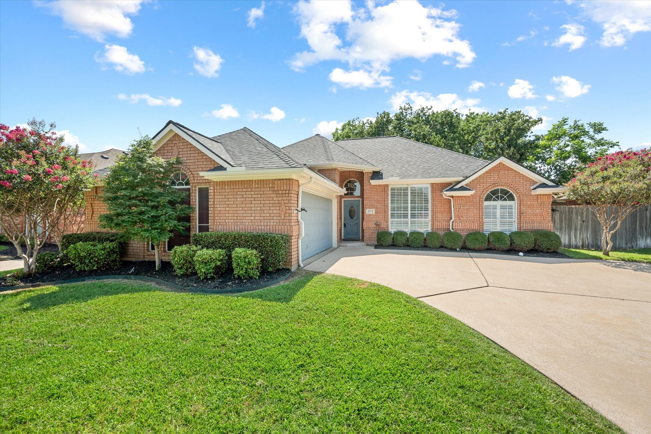 2713 Fox Glenn Court Hurst TX 76054