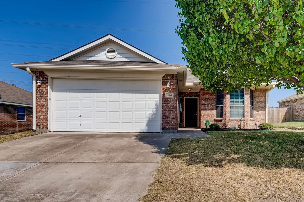 10408 Barber Lane Benbrook TX 76126