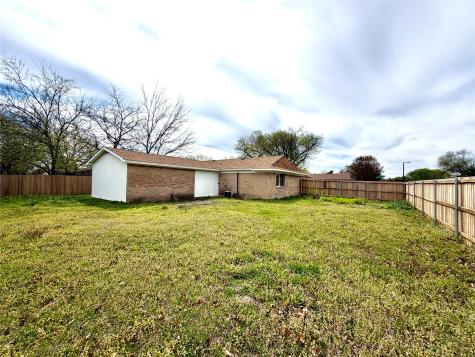 1801 Coleta Place Garland TX 75040