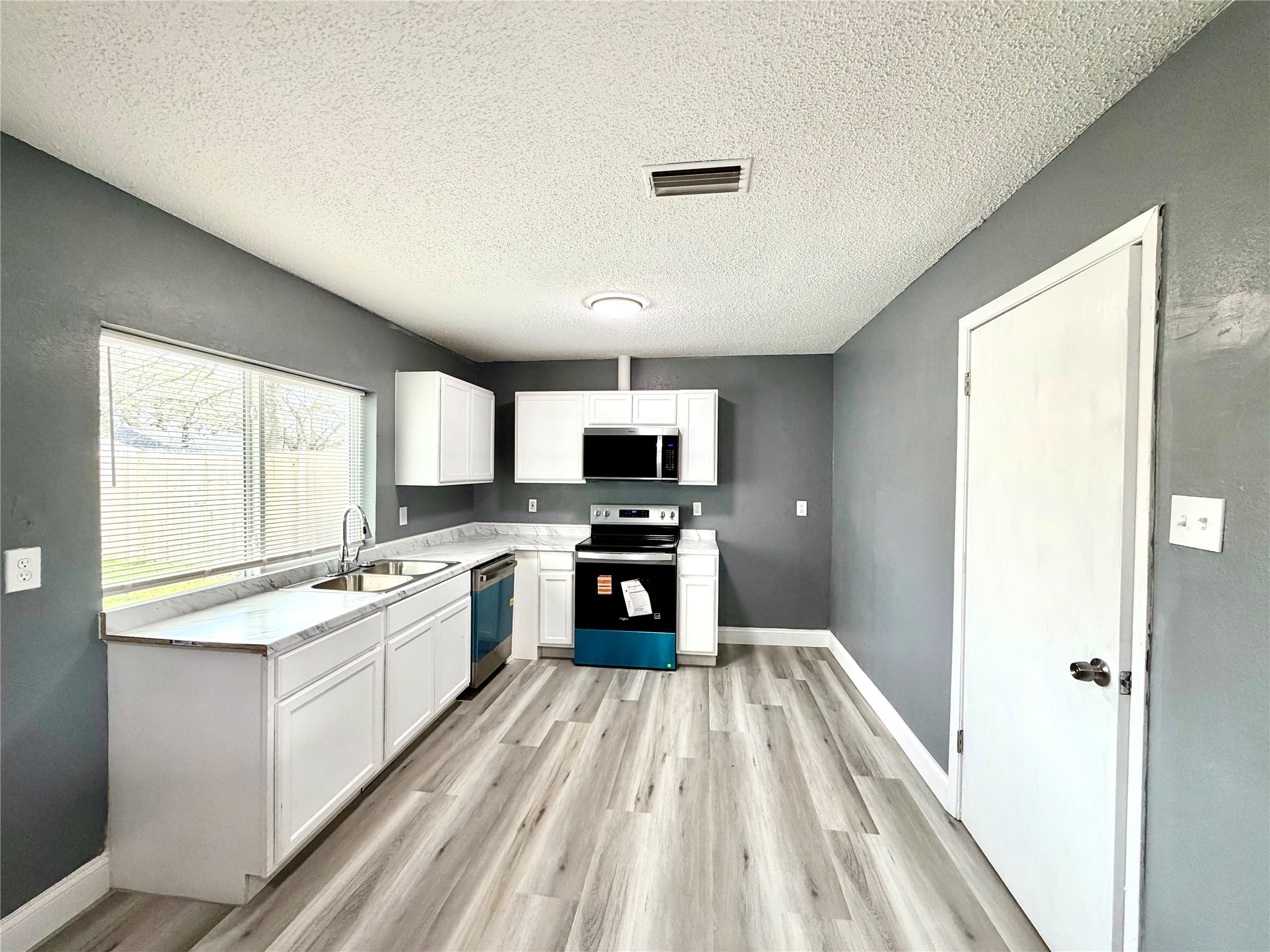 1801 Coleta Place Garland TX 75040