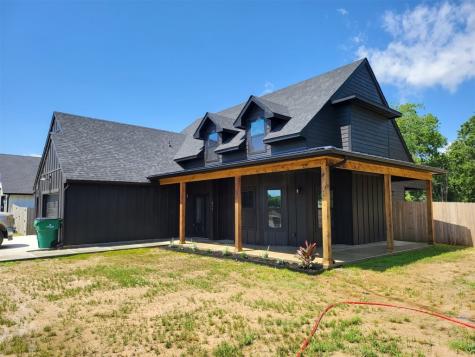 213 N Howard Street Alvord TX 76225