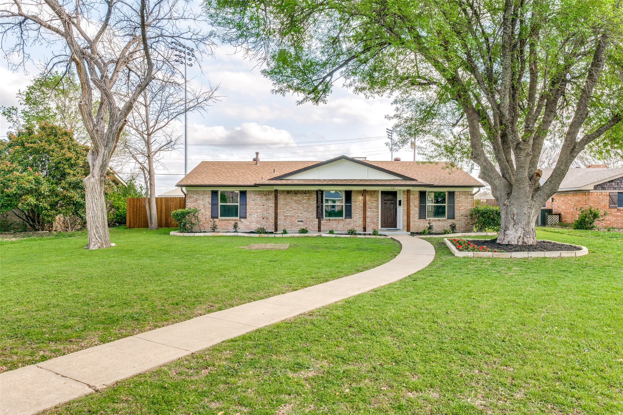 121 Vanderbilt Lane Waxahachie TX 75165