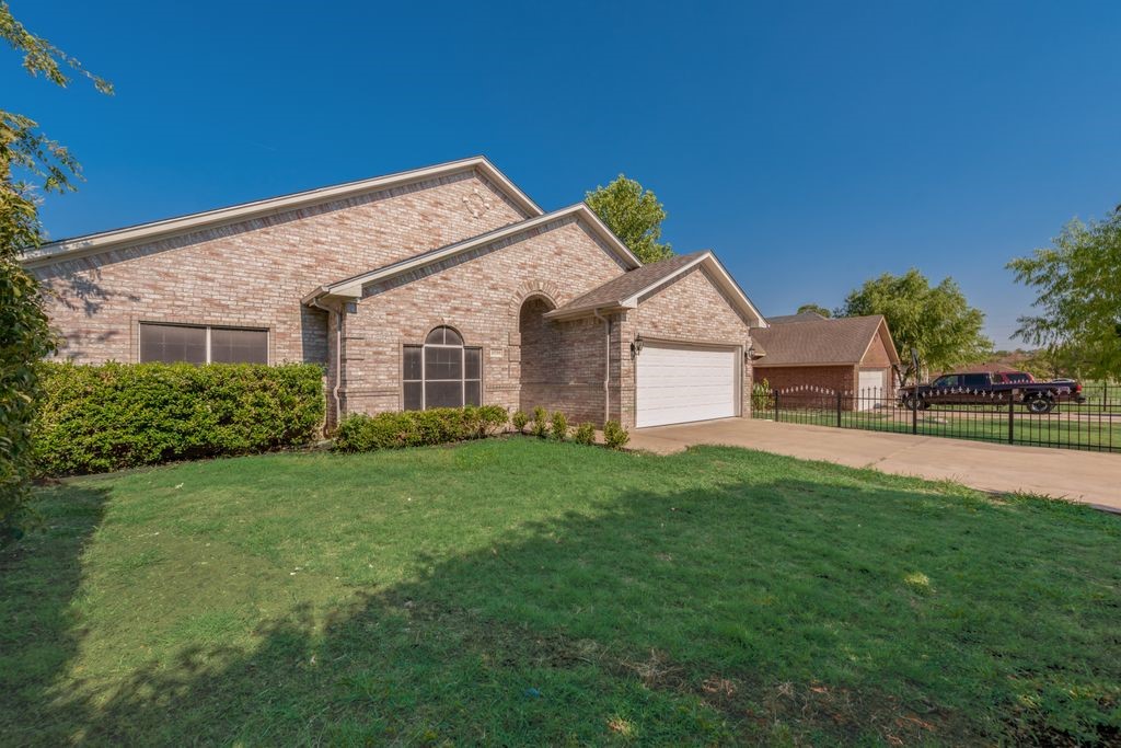 1730 Avenue D Grand Prairie TX 75051