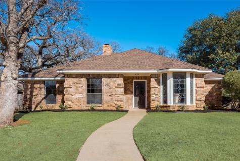 3305 Thorn Hill Drive Arlington TX 76001