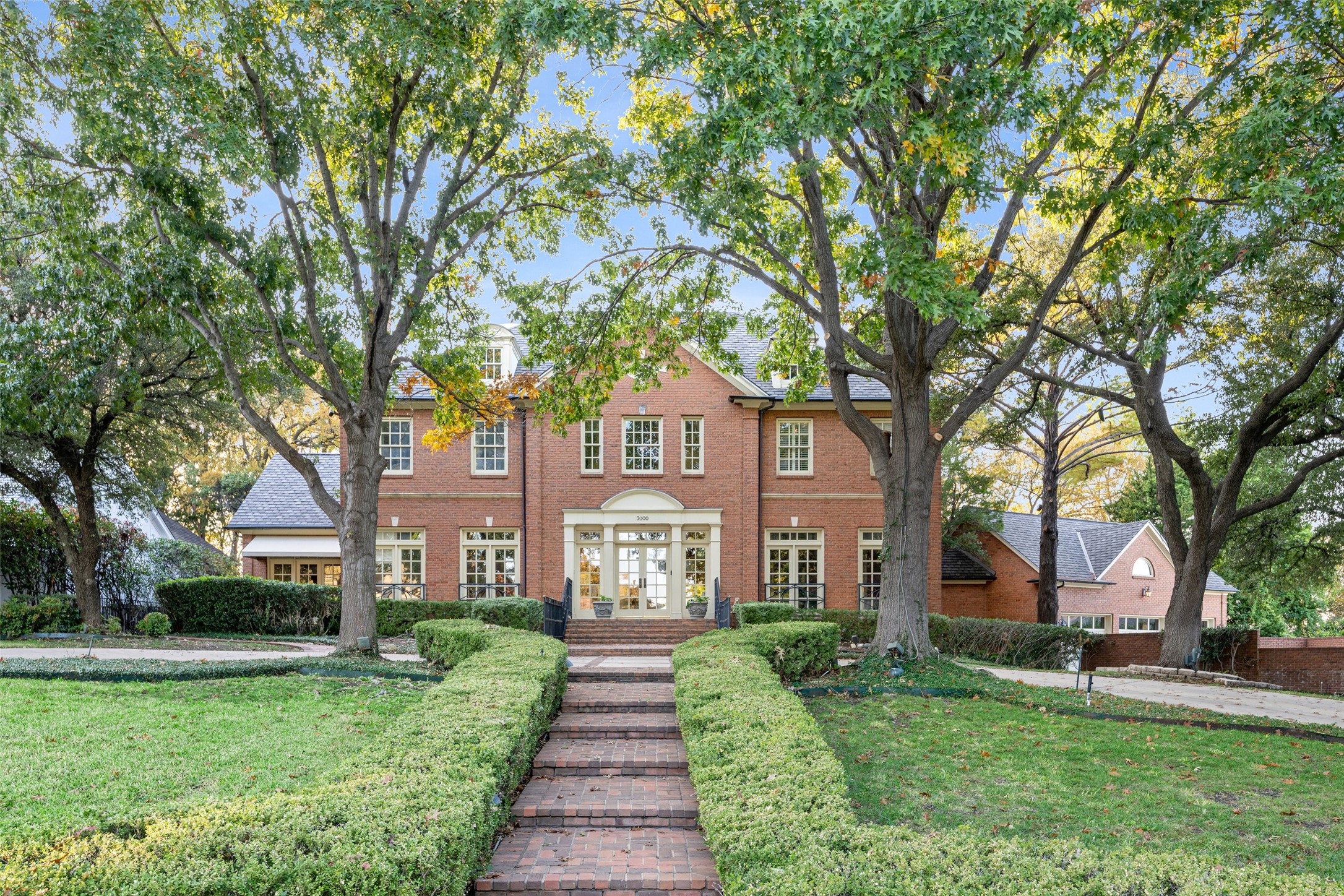 3000 Shadow Drive W Arlington TX 76006