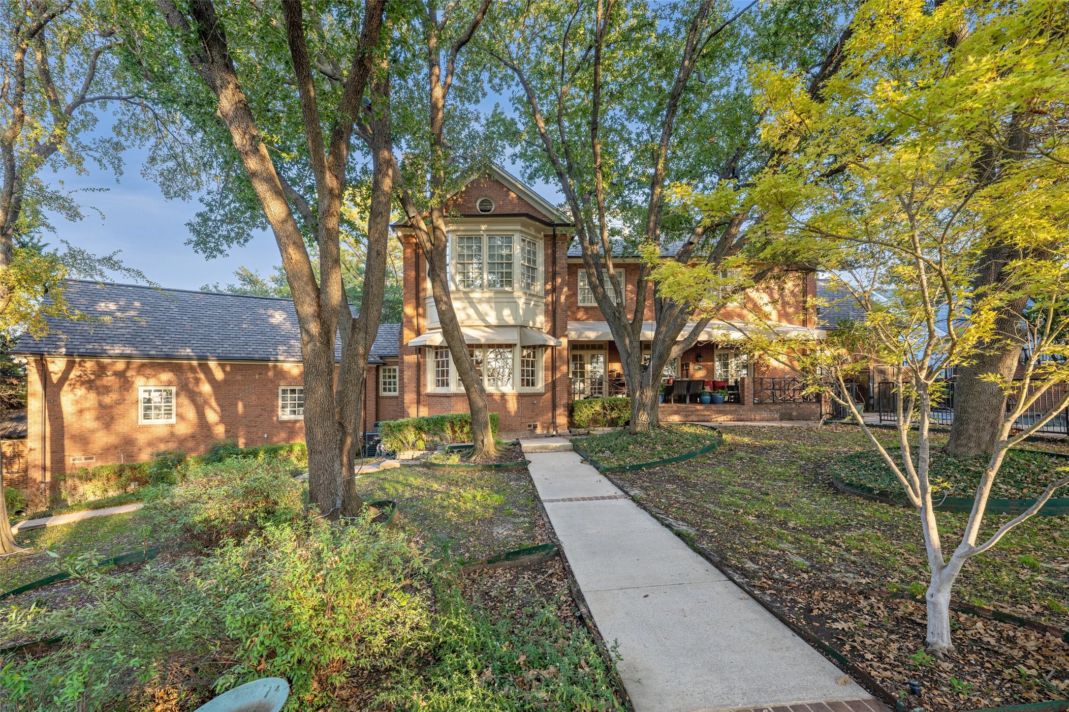 3000 Shadow Drive W Arlington TX 76006