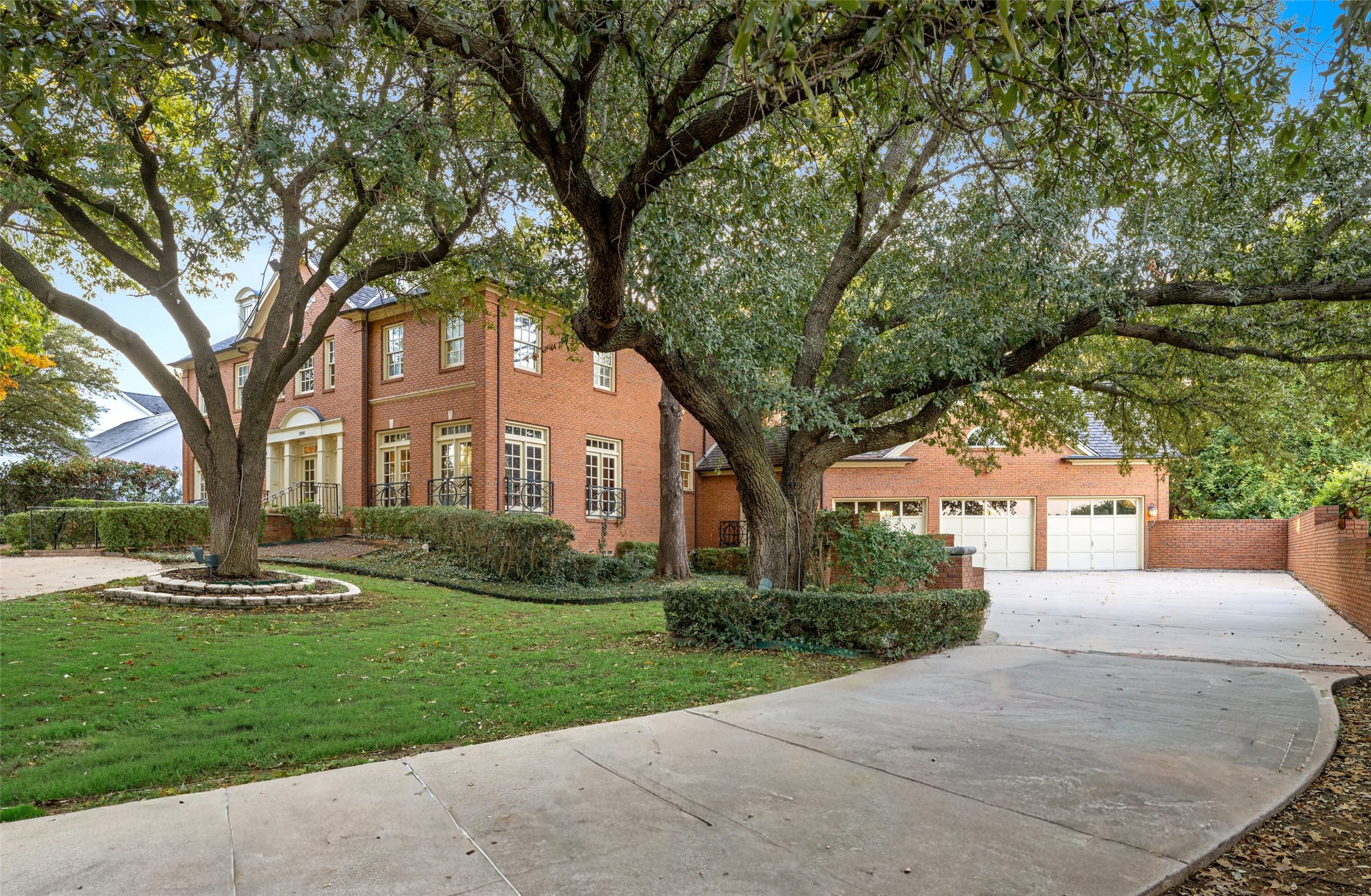 3000 Shadow Drive W Arlington TX 76006