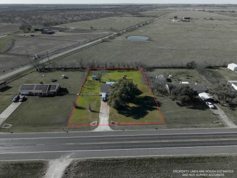 1916 S Highway 14 Groesbeck TX 76642