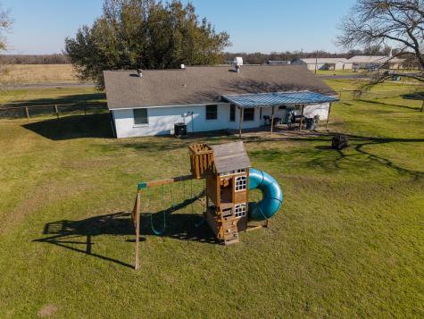 1916 S Highway 14 Groesbeck TX 76642