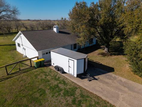 1916 S Highway 14 Groesbeck TX 76642