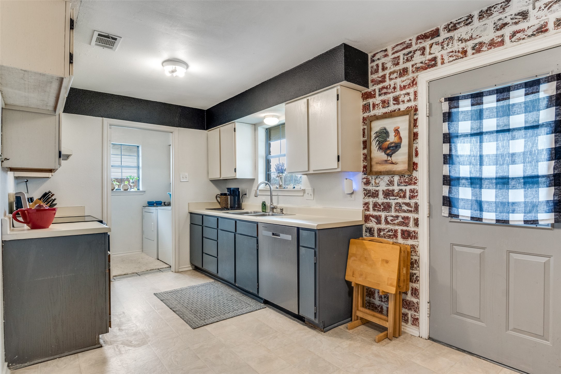 2405 3rd Street Sachse TX 75048