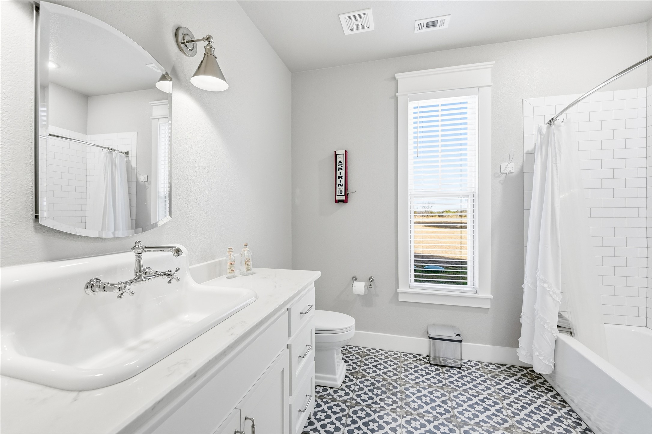 245 La Cresta Lane Mineral Wells TX 76067