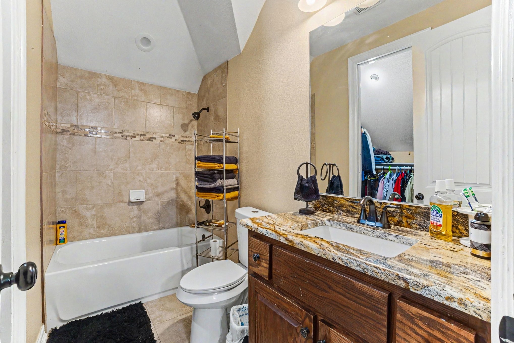 505 S Bluegrove Road Lancaster TX 75146