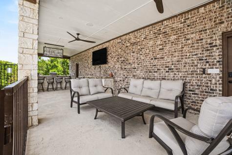 505 S Bluegrove Road Lancaster TX 75146