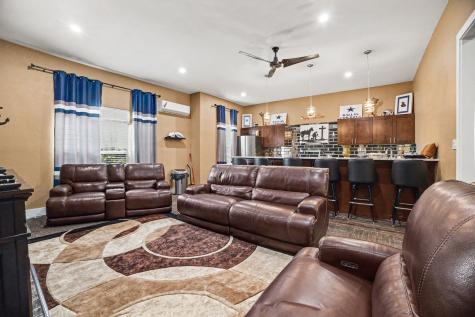 505 S Bluegrove Road Lancaster TX 75146