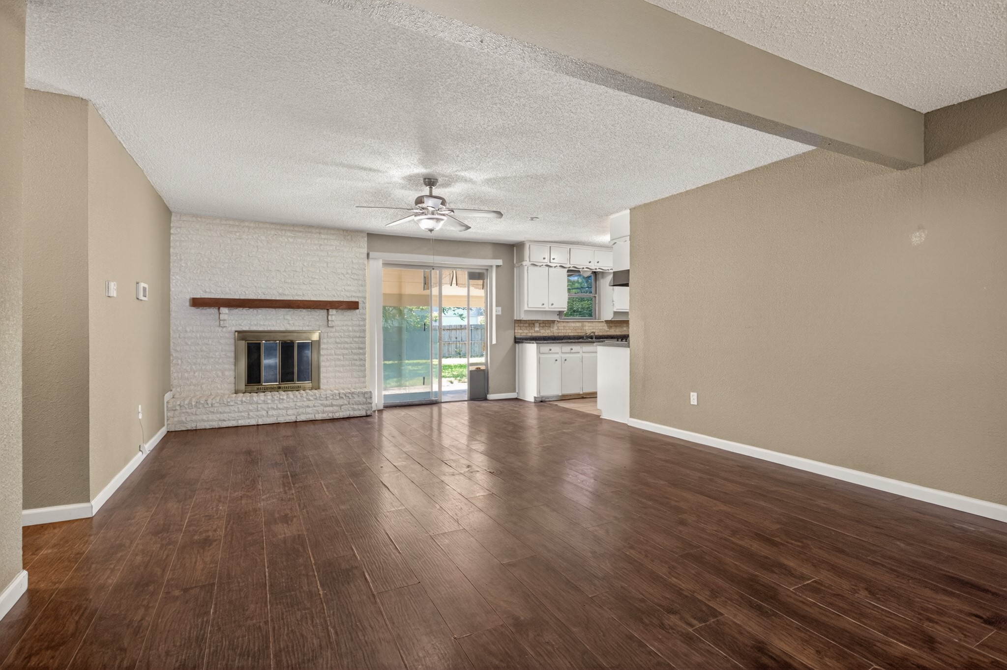 5732 Bonnie Wayne Street Haltom City TX 76117