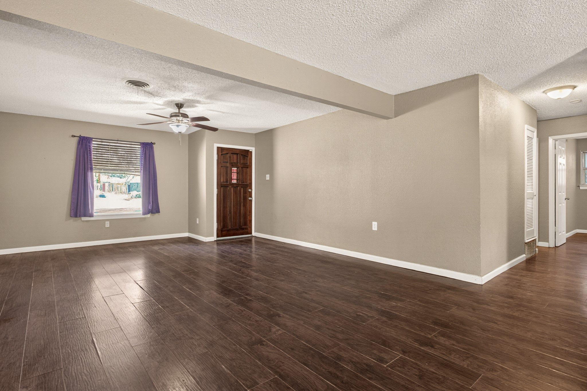 5732 Bonnie Wayne Street Haltom City TX 76117