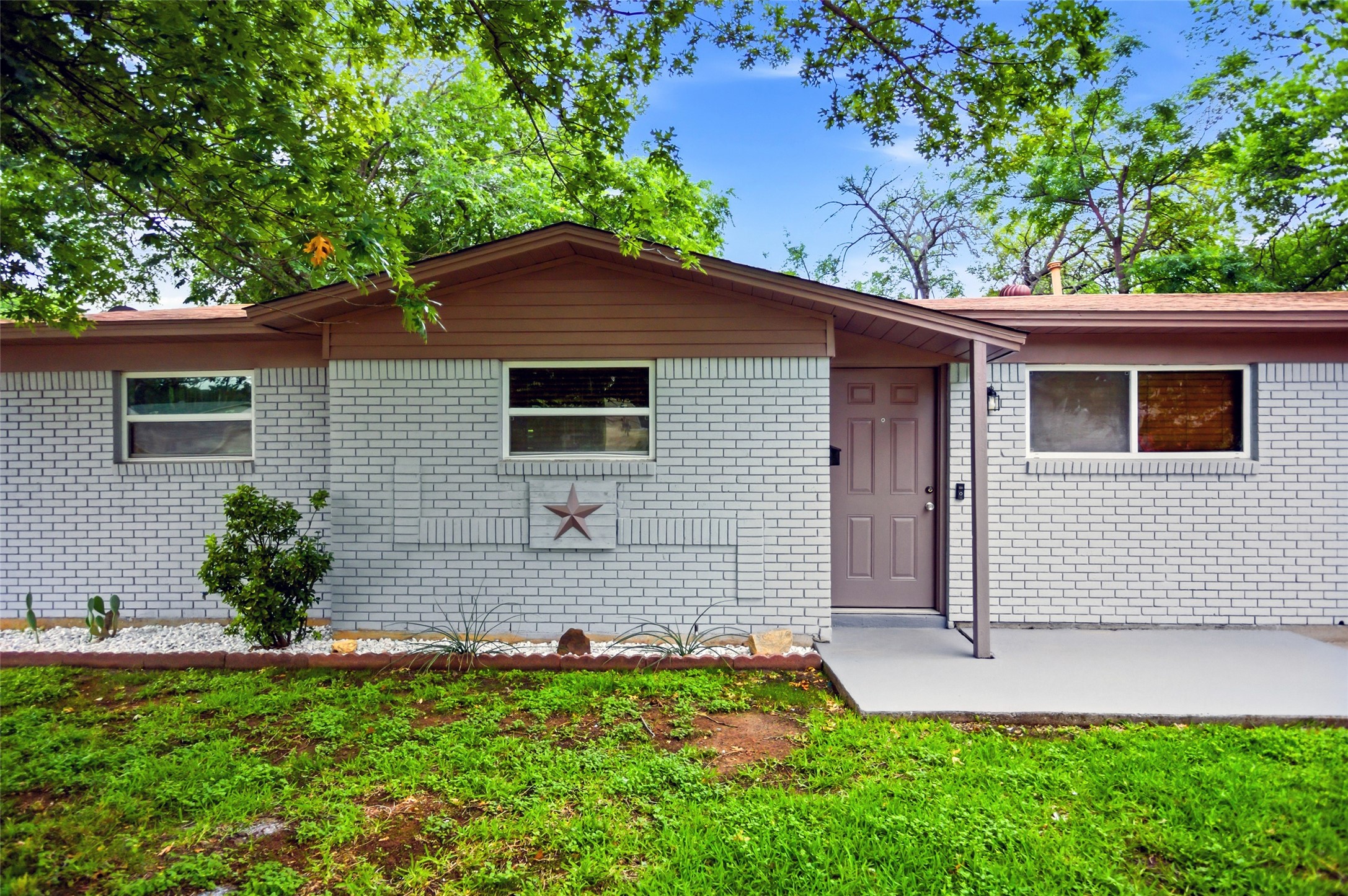 2004 Alan A Dale Road Arlington TX 76013