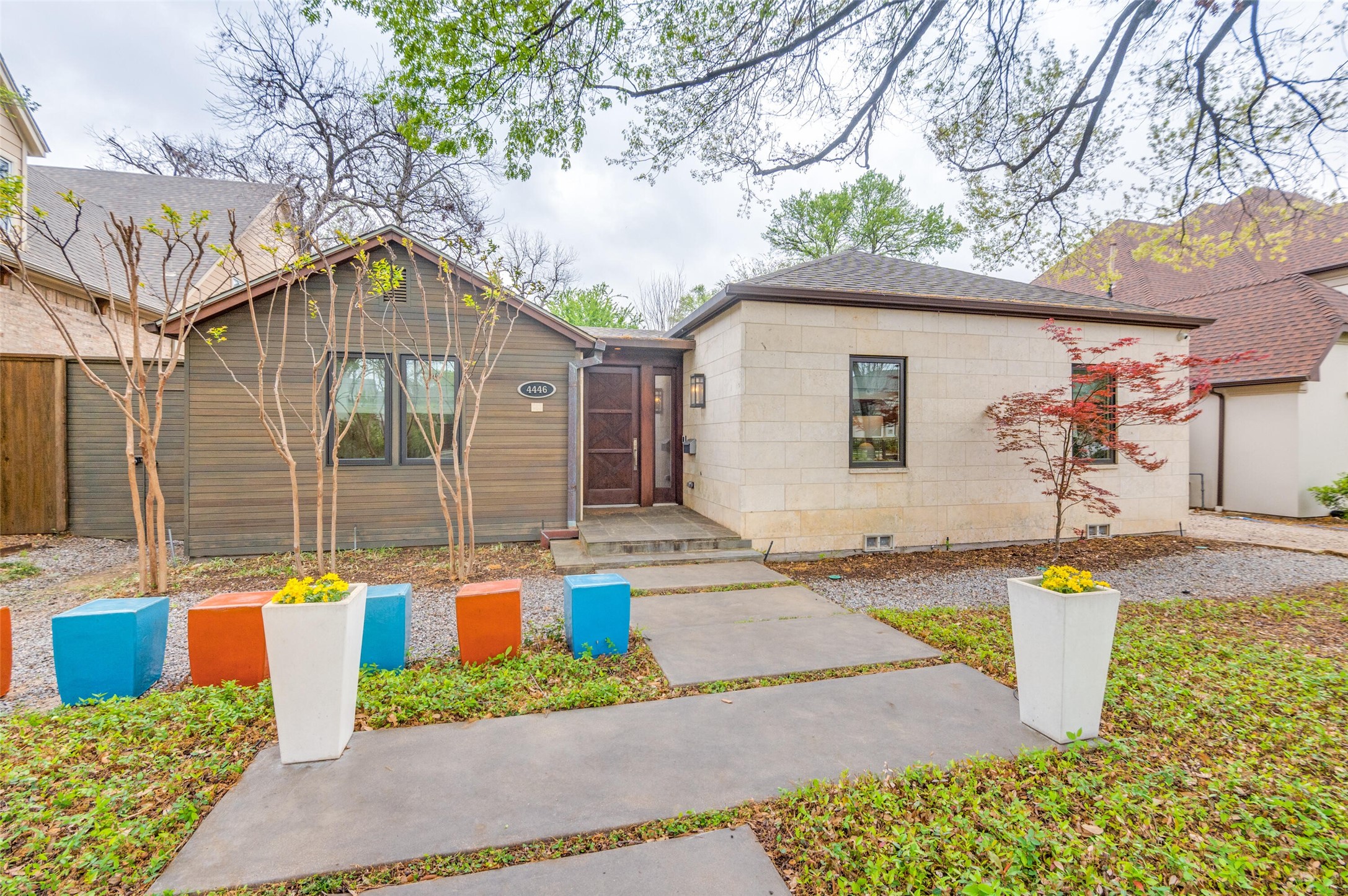 4446 Taos Road Dallas TX 75209