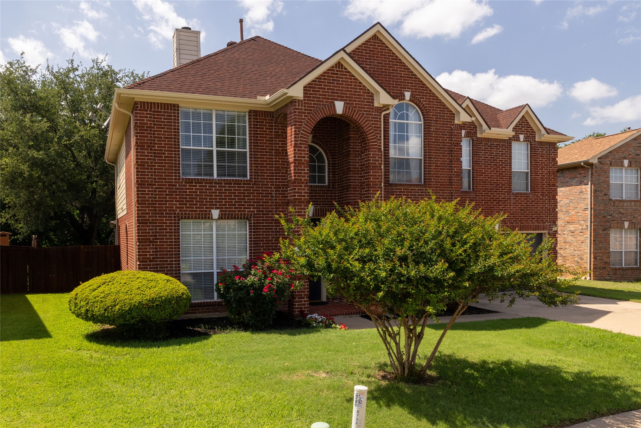 5732 Chelmsford Trail Arlington TX 76018