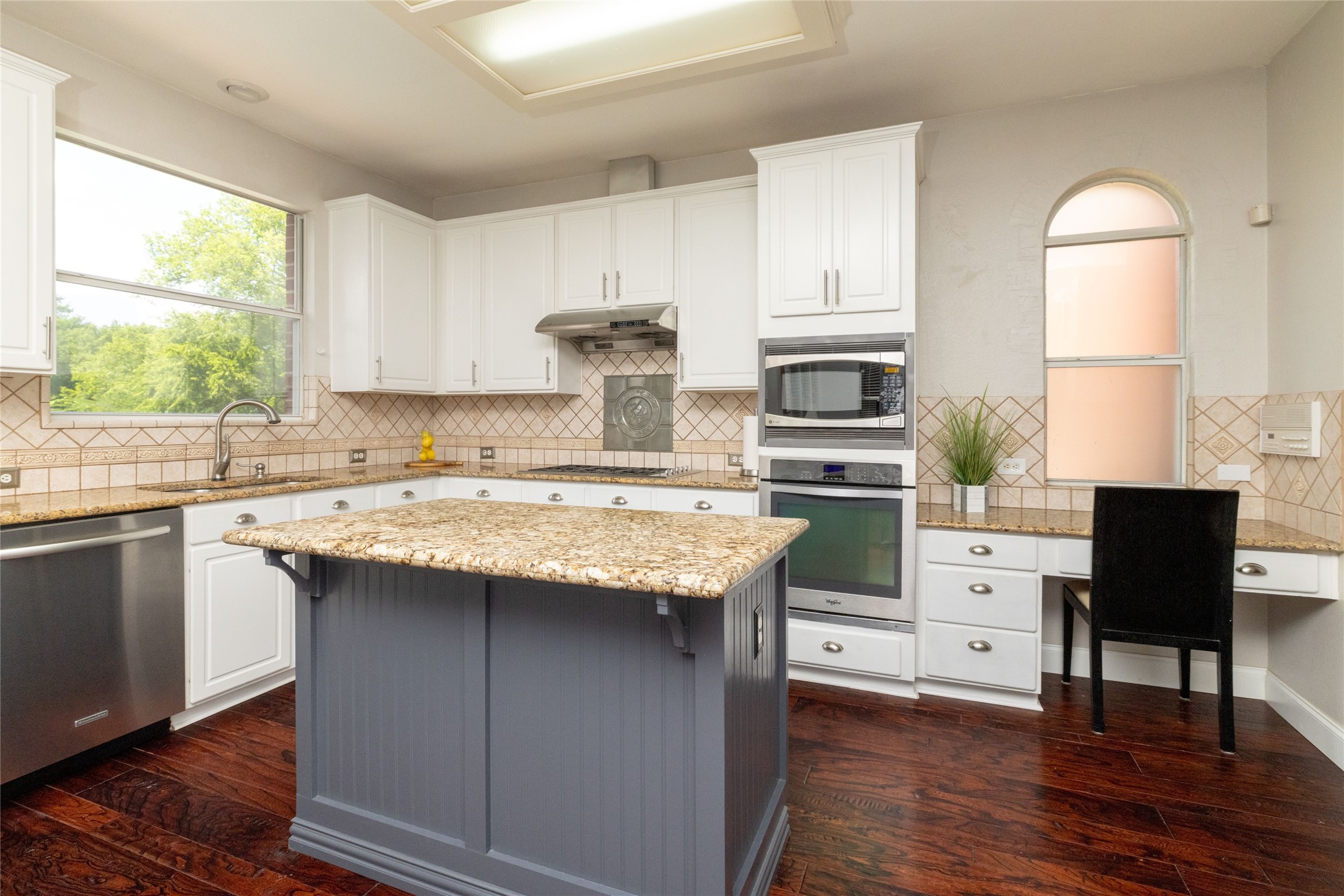 5732 Chelmsford Trail Arlington TX 76018