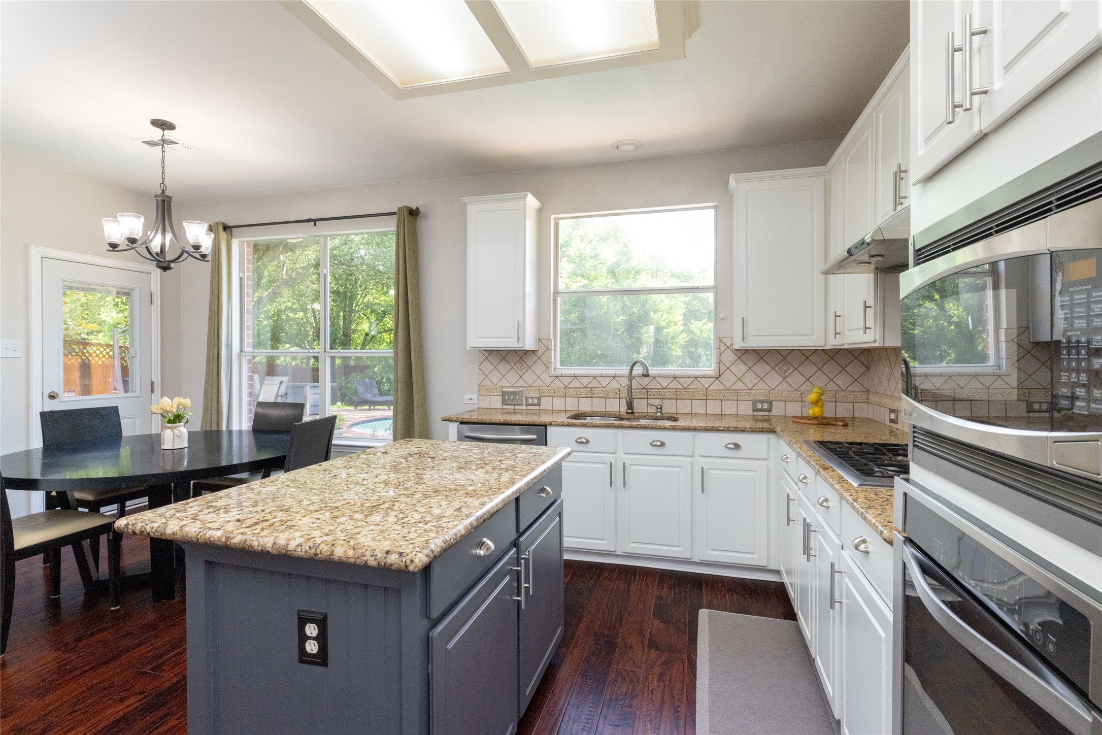 5732 Chelmsford Trail Arlington TX 76018