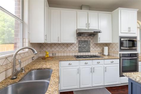 5732 Chelmsford Trail Arlington TX 76018