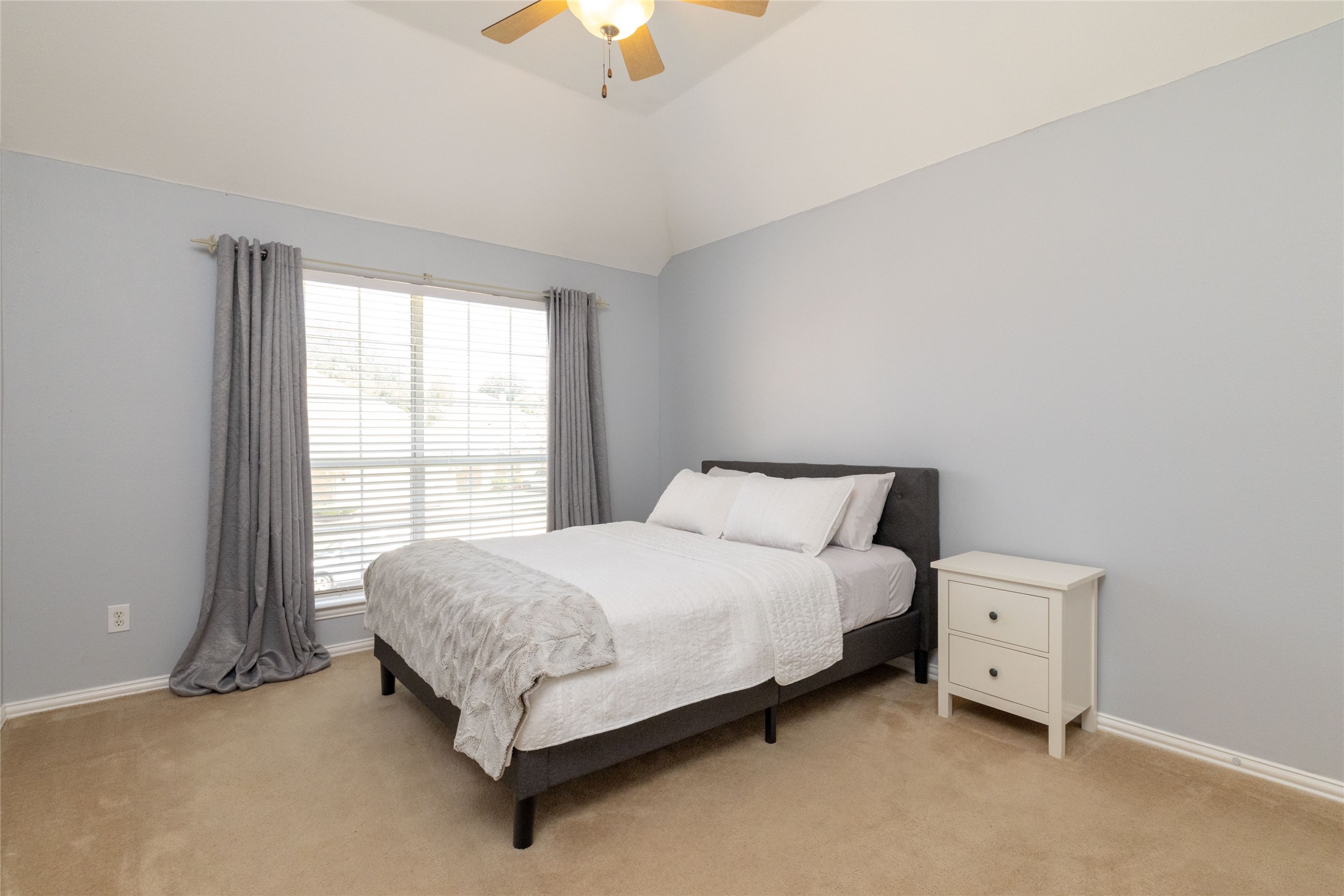 5732 Chelmsford Trail Arlington TX 76018
