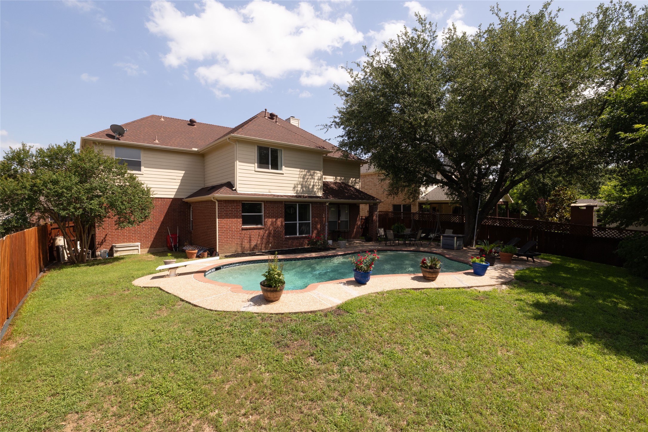 5732 Chelmsford Trail Arlington TX 76018