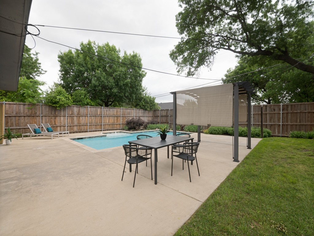 3228 Cedarcroft Lane Dallas TX 75233