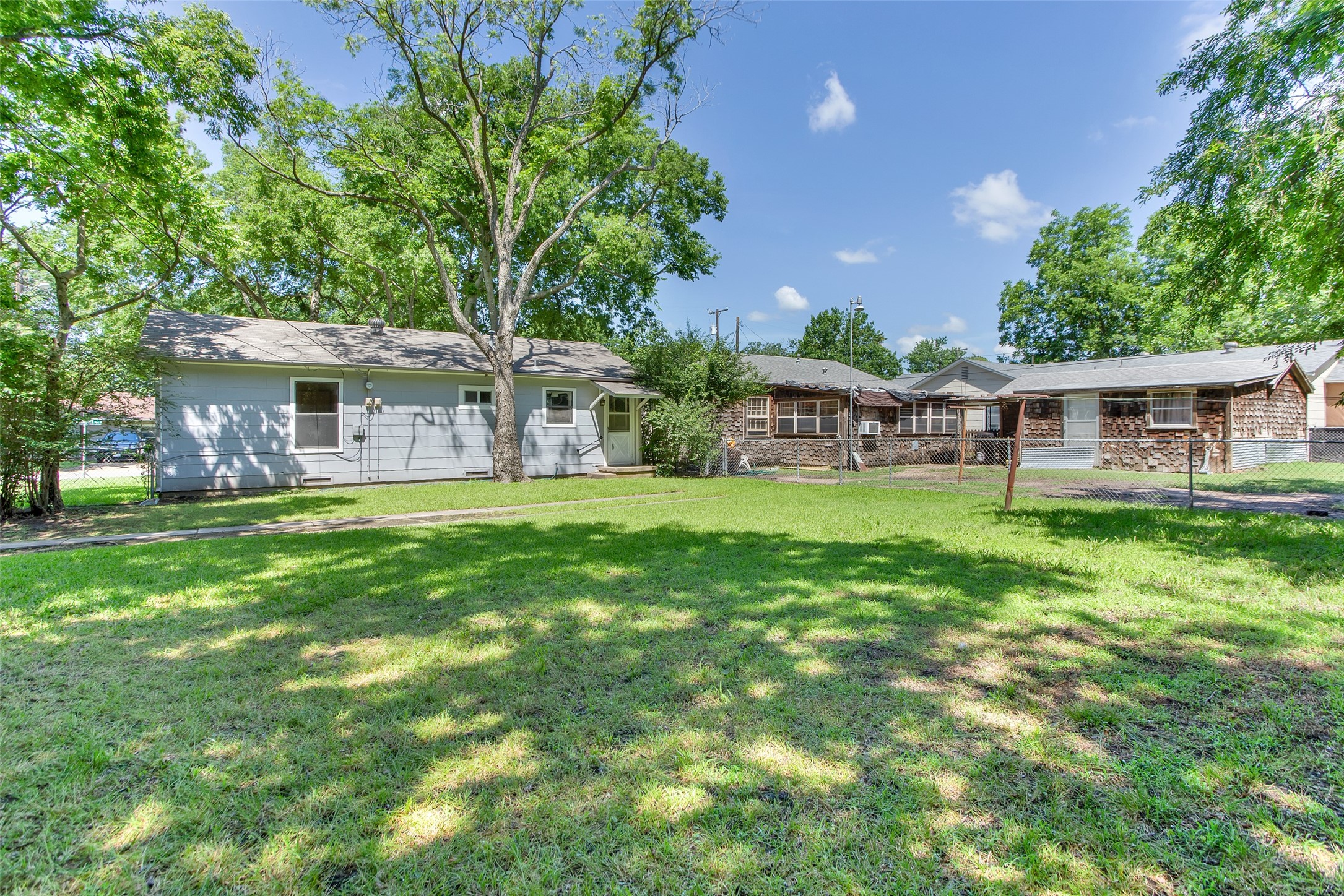 203 N Tolbert Avenue Sherman TX 75092